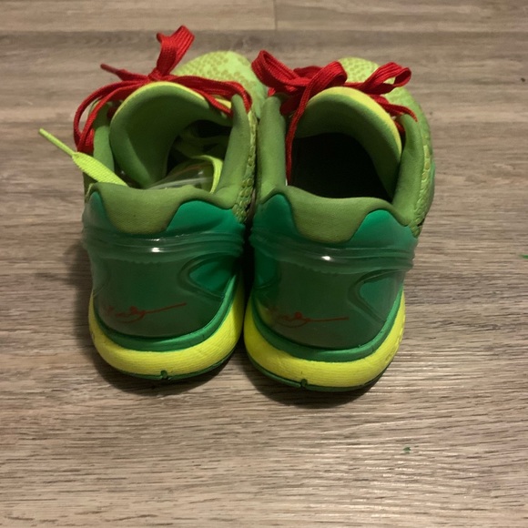 Nike Kobe grinches - Picture 6 of 6